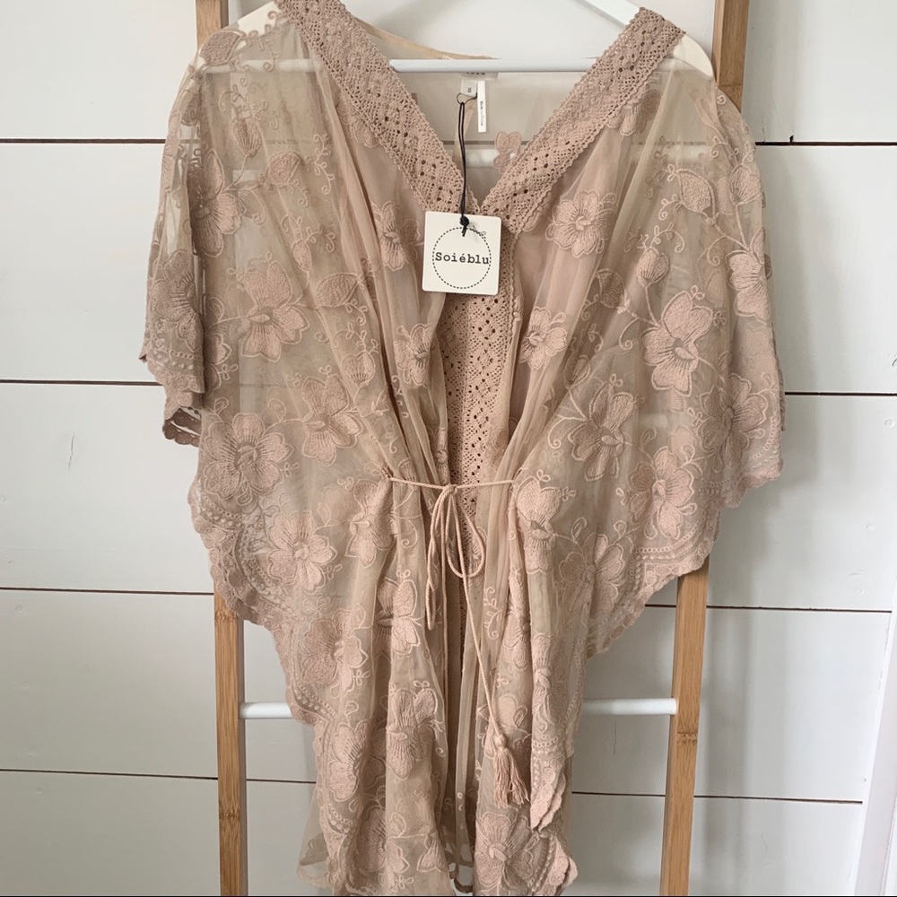 Beautiful, unique lace overlay dress